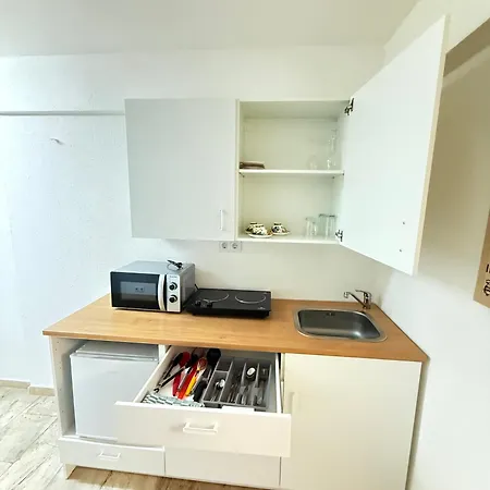Lunetha Homes Апарт-отель *