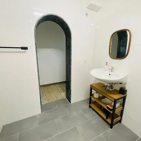 公寓式酒店 Lunetha Homes *