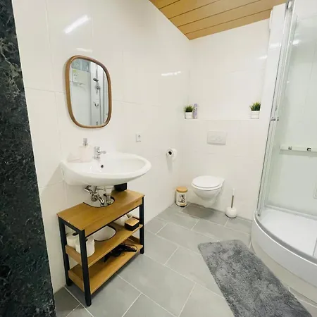 Lunetha Homes شقة فندقية