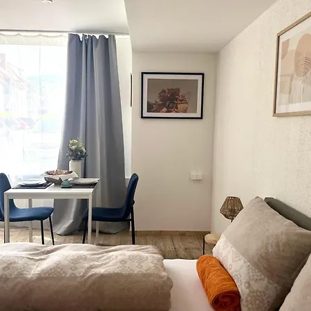 Lunetha Homes 公寓式酒店 *