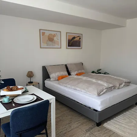 Lunetha Homes アパートホテル