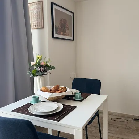 アパートホテル Lunetha Homes